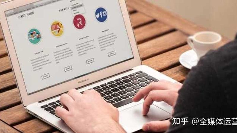 在众多上海ERP系统开发服务商中，以下几家具有较高口碑：